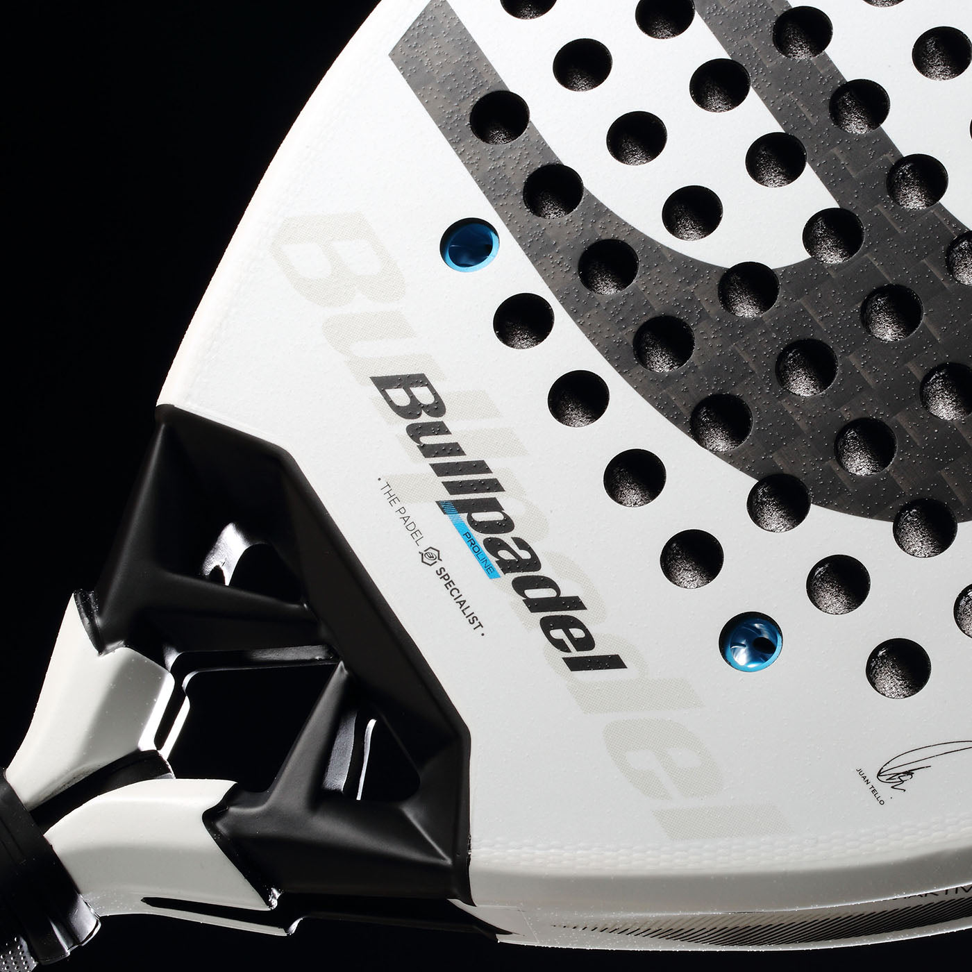 BULLPADEL VERTEX 05 by Juan Tello