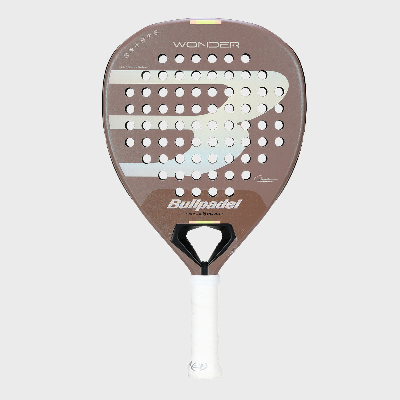 BULLPADEL WONDER by Claudia Fernández