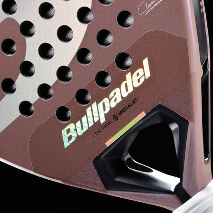 BULLPADEL WONDER by Claudia Fernández